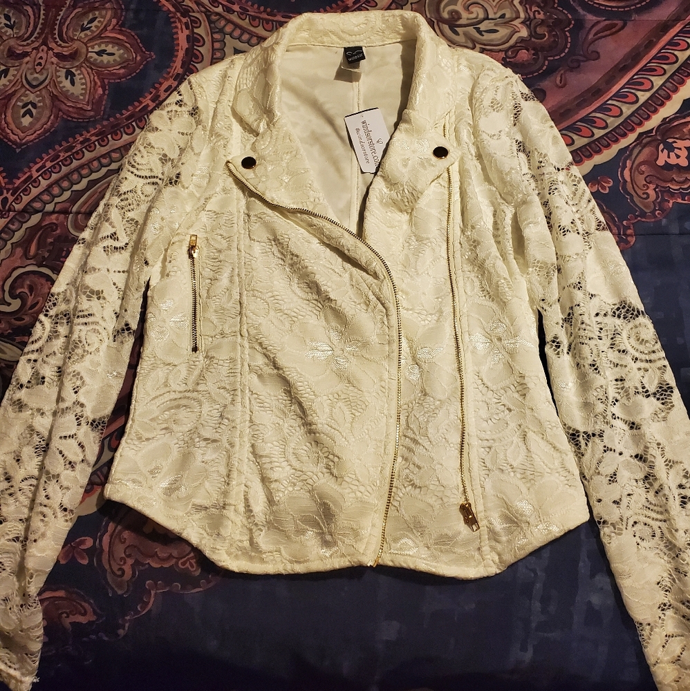White lacy blazer
